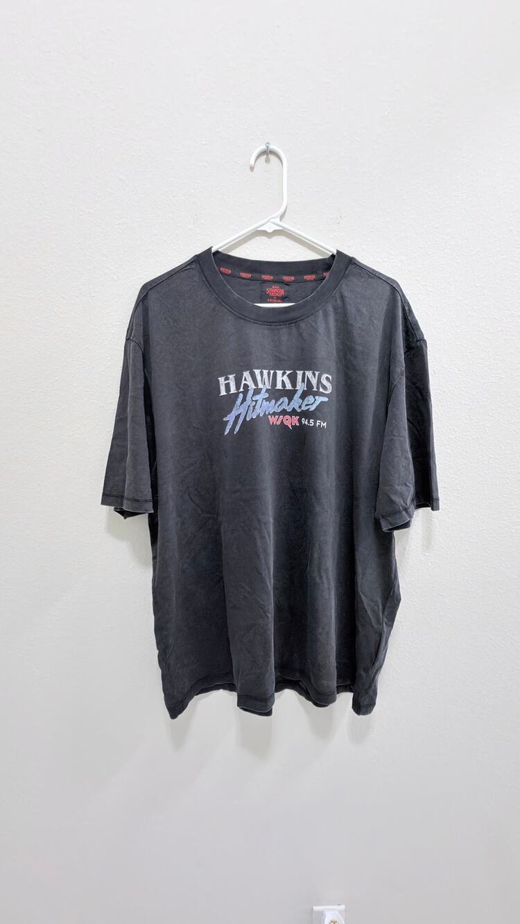 NWT Netflix Stranger Things x Primark Hawkins Hitmaker WSQK Tee Large